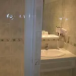 De L'europe Hotel 2*