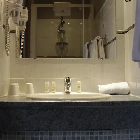 De L'europe מלון 2*