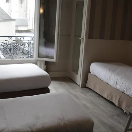 מלון De L'europe 2*