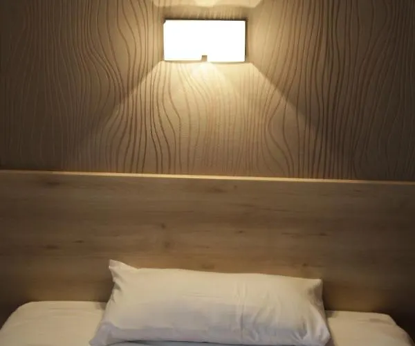 De L'europe Hotel 2*